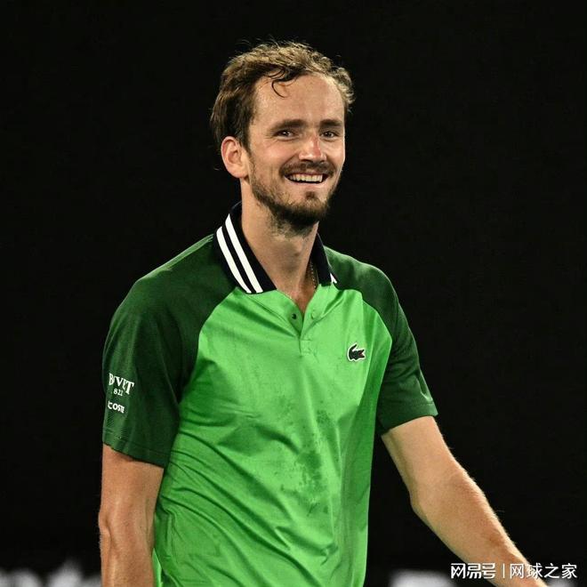 频频显示出 频频显示出