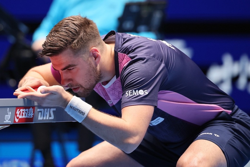 持密切联系 持密切联系