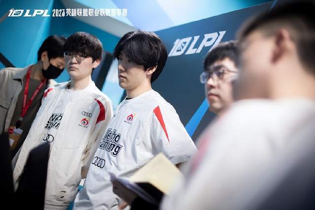 C罗始终占 C罗始终占