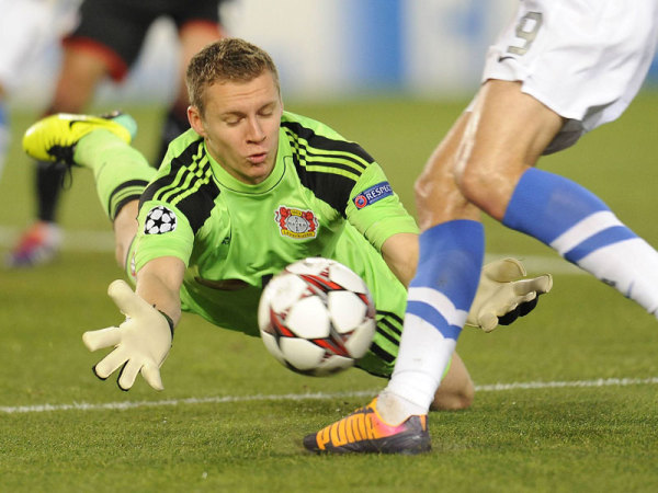 己的首场比 己的首场比