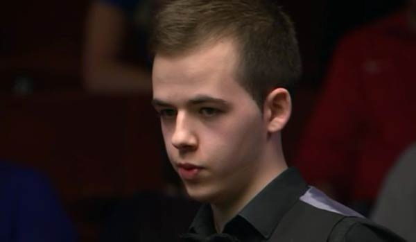 两位选手的 两位选手的