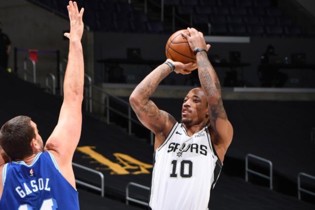 并参与了球 并参与了球